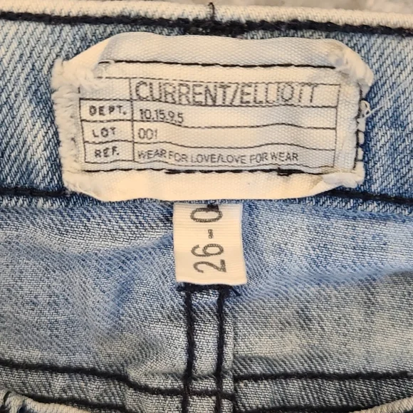 * SOLD * Size 26 CURRENT/ELLIOTT acid wash skinny jeans - Picture 5 of 6